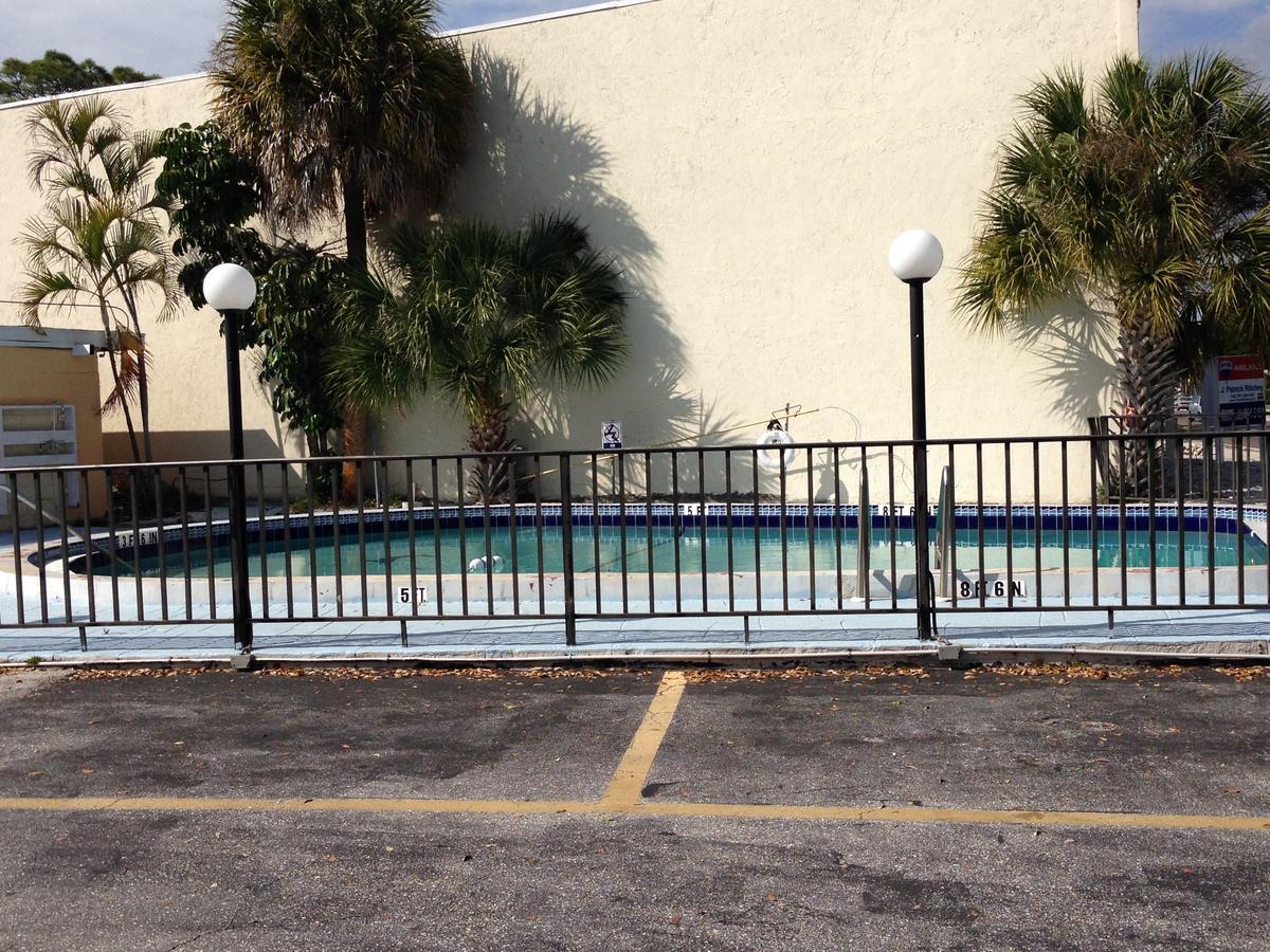 Cadillac Motel Sarasota Ngoại thất bức ảnh